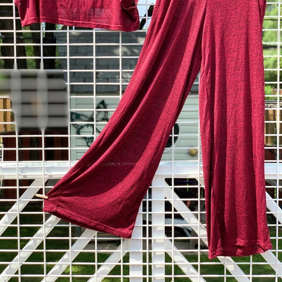 Red crop top high waisted co-ord set - Picture 4 of 4